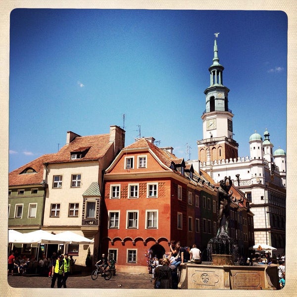 7/15/2015 tarihinde Azety A.ziyaretçi tarafından Urząd Miasta Poznania'de çekilen fotoğraf