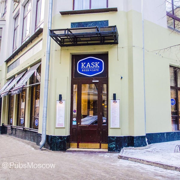 Foto diambil di Kask Beer Cafe oleh Igor P. pada 1/6/2016