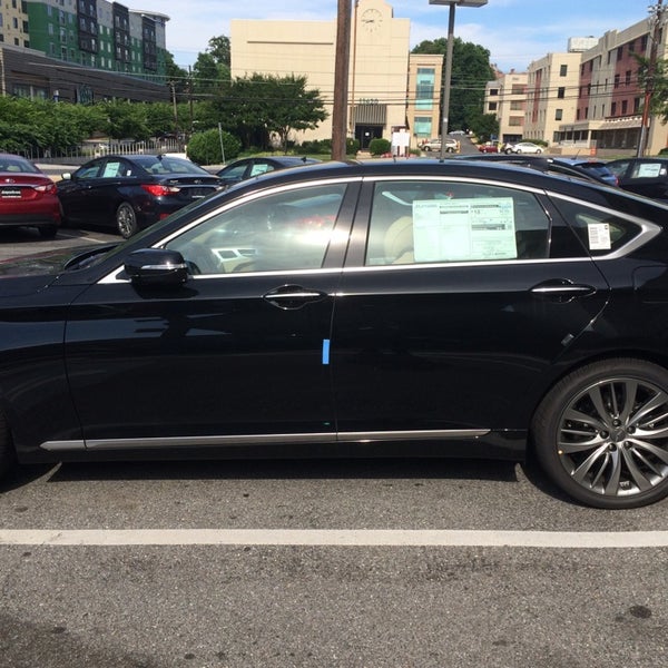 Foto tomada en Fitzgerald Hyundai Rockville  por Jason S. el 6/20/2014