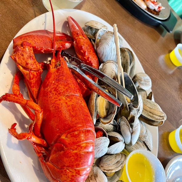 Lobster Boat Restaurant - 273 Derry Rd