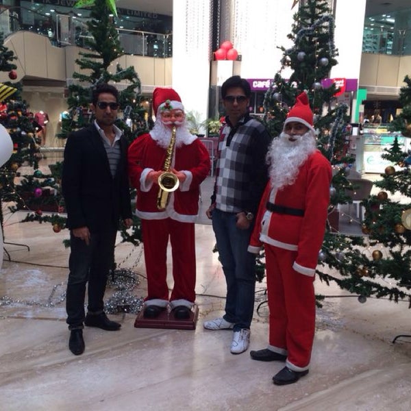 Crossroads Mall Christmas 2022 Photos At Crossroads Mall - Dehradun, Uttarakhand