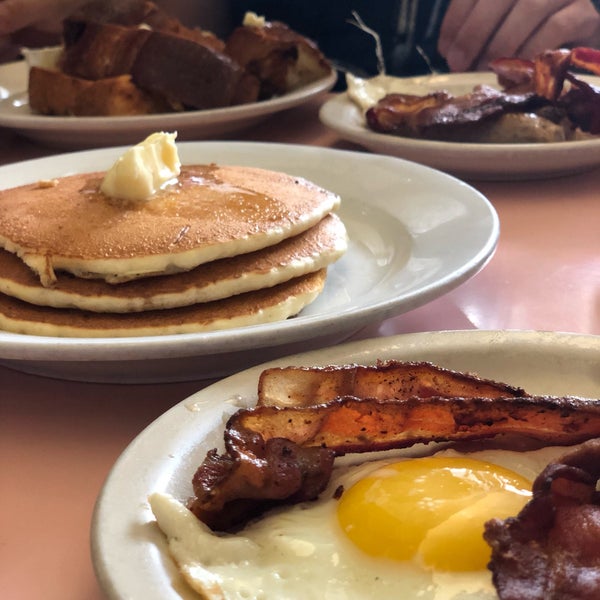 Photo taken at Lexington Candy Shop Luncheonette by Fahh T. on 7/28/2019