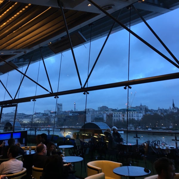 Photo taken at Oxo Tower Bar by Dani on 1/23/2016