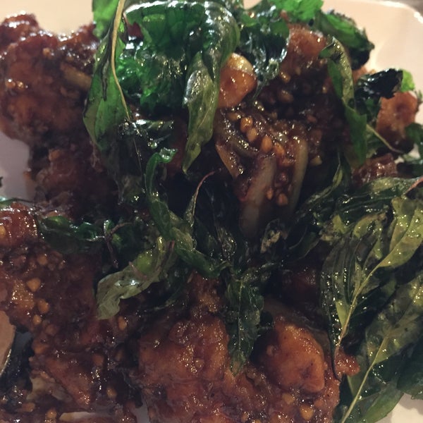 Peanut Sauce Thai Cuisine Restaurante tailandés en