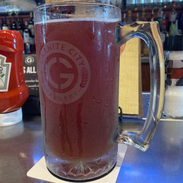 Photo taken at Granite City Food &amp; Brewery by Daniel L. on 5/31/2019