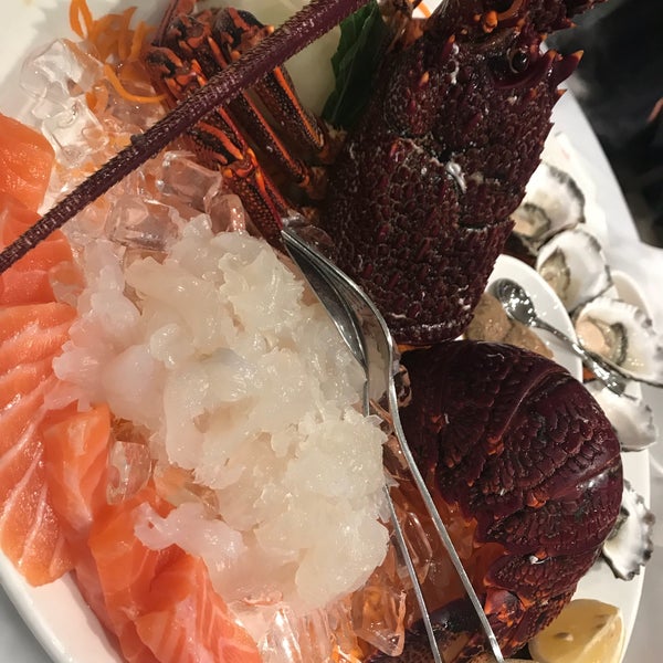 2/21/2018 tarihinde Andy L.ziyaretçi tarafından Golden Century Seafood Restaurant'de çekilen fotoğraf