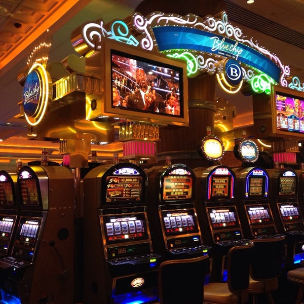 Foto diambil di Blue Chip Casino &amp; Hotel oleh Carla G. pada 7/17/2014