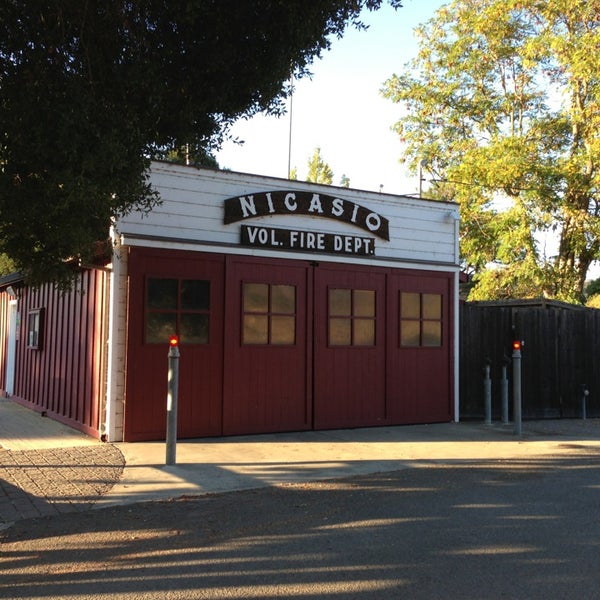 9/10/2013에 Steve W.님이 Rancho Nicasio Restaurant &amp; Bar에서 찍은 사진