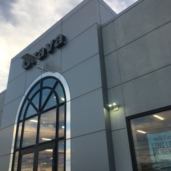 Grava Chrysler Jeep Dodge South Medford 47 tips from 142 visitors