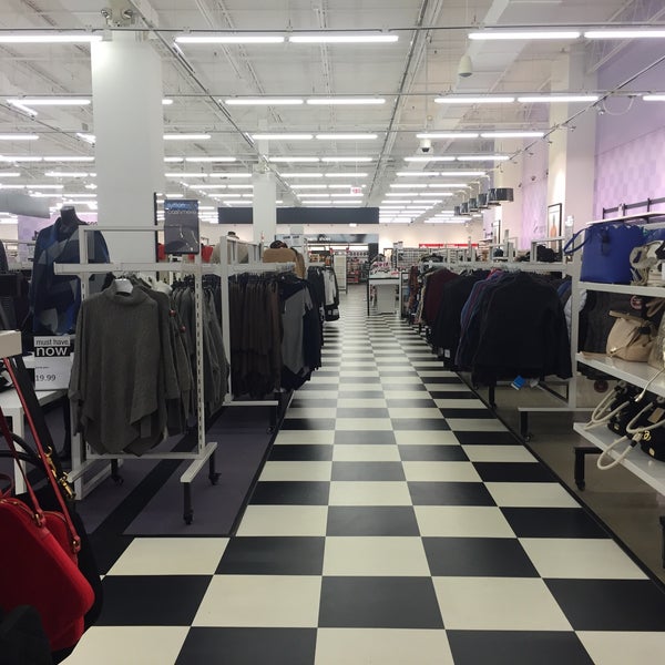 Bloomingdale S Outlet 1450 E Golf Rd