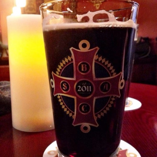 Foto diambil di Selkirk Abbey Brewing Company oleh Jamie Lynn M. pada 1/18/2014