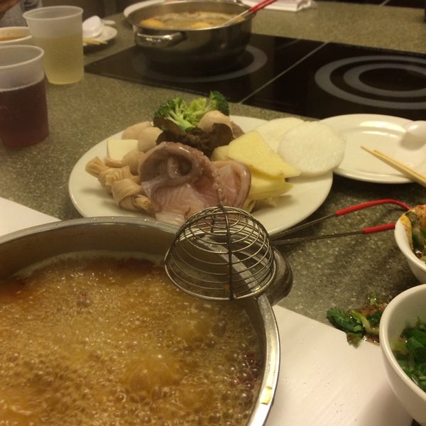 Photo taken at Happy Lamb Hot Pot by George S. on 10/15/2013