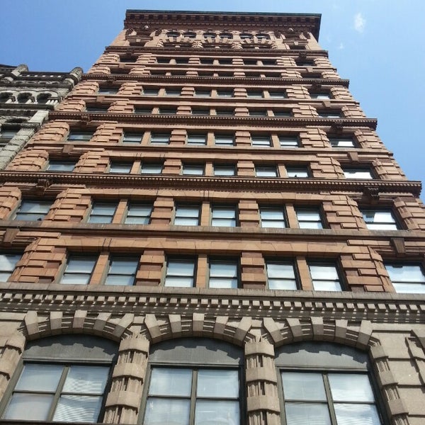 Standard Life Building Fifth and Forbes Corridor 345 4th Ave