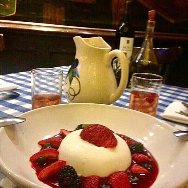 Italianni's Pasta, Pizza & Vino Restaurante italiano