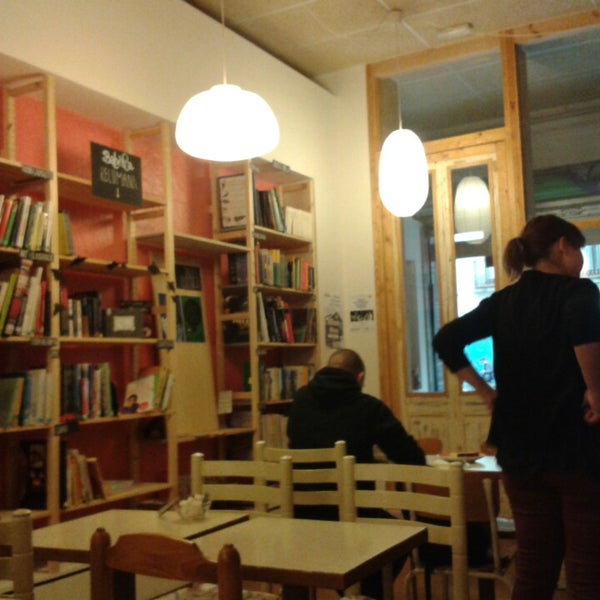 Photo taken at Babèlia Books &amp; Coffee by Sandra G. on 11/4/2013