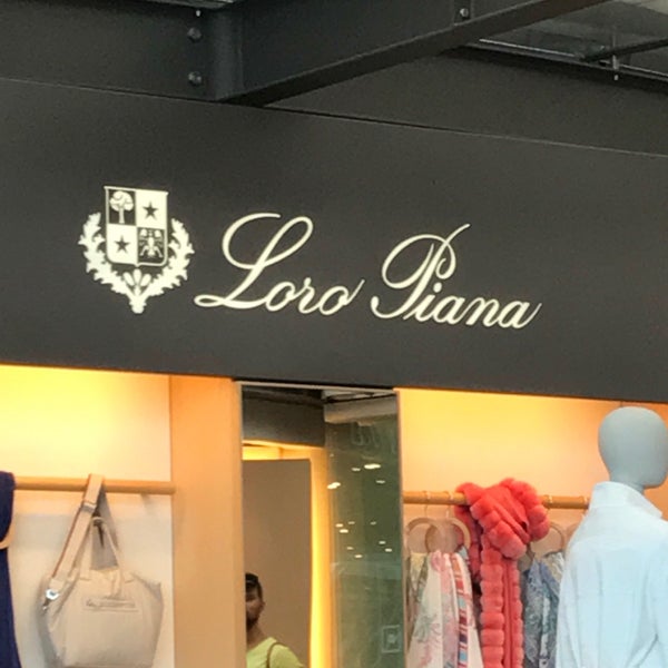 New Loro Piana Store in Malpensa Terminal 1 Piazza del Lusso