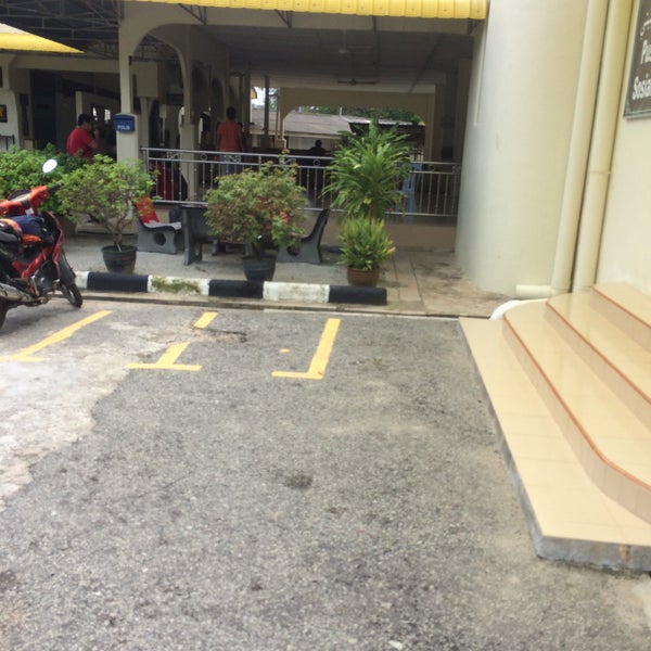 Photos at Masjid Mahmudi - 2 tips from 316 visitors