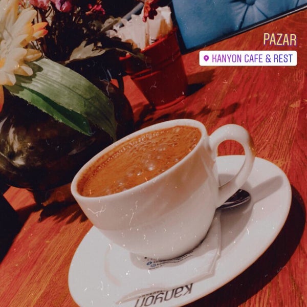 Foto tirada no(a) Kanyon Cafe &amp; Rest por Ezgi A. em 12/15/2019