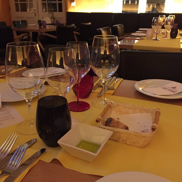 Foto diambil di Restaurant Bresto oleh Irma B. pada 2/12/2016