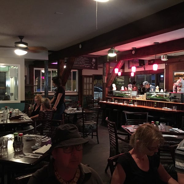 4/7/2017にIrma B.がCharley&#39;s Restaurant &amp; Saloonで撮った写真