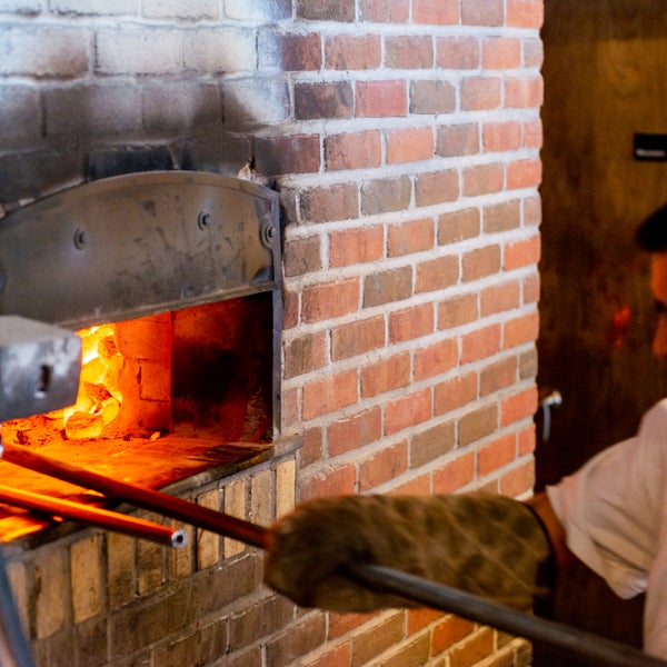 Снимок сделан в Grimaldi&#39;s Coal Brick-Oven Pizza пользователем Grimaldi&#39;s Coal Brick-Oven Pizza 7/19/2018