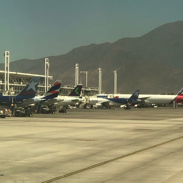 Photo taken at Comodoro Arturo Merino Benitez International Airport (SCL) by Manoel F. on 3/26/2018