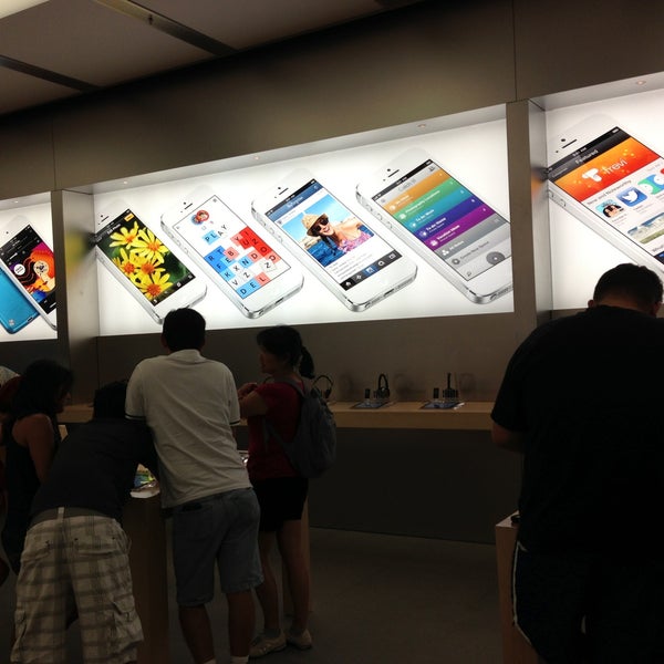 Apple Millenia - Apple Store- Millenia Mall Orlando, FL