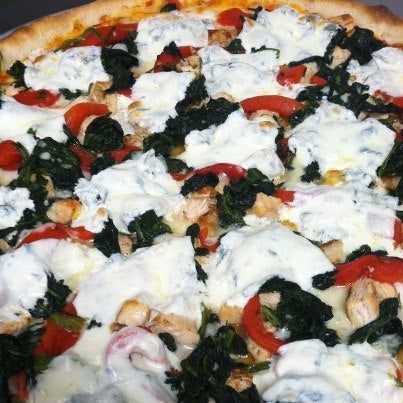 10/23/2014 tarihinde Ridgemont Pizzaziyaretçi tarafından Ridgemont Pizza'de çekilen fotoğraf