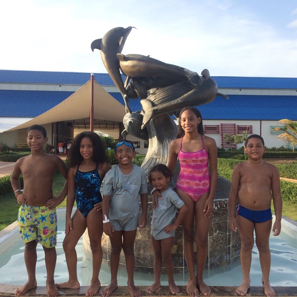 7/18/2015にMarileysi O.がLos Delfines Water &amp; Entertainment Parkで撮った写真