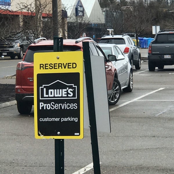 Lowe's Ferretería en Leominster