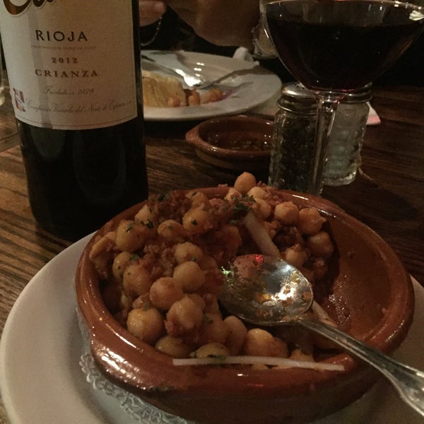 Photo taken at El Carajo Tapas and Wine by Gemma C. on 2/12/2017