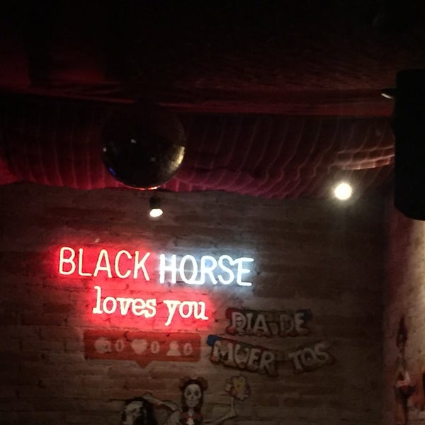 Photo taken at Black Horse by José P. on 10/21/2018