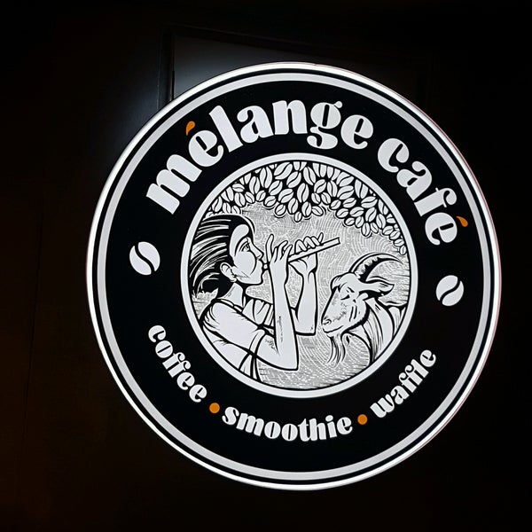 1/17/2017 tarihinde Amirhosein Z.ziyaretçi tarafından Mélange Café | کافه ملانژ'de çekilen fotoğraf