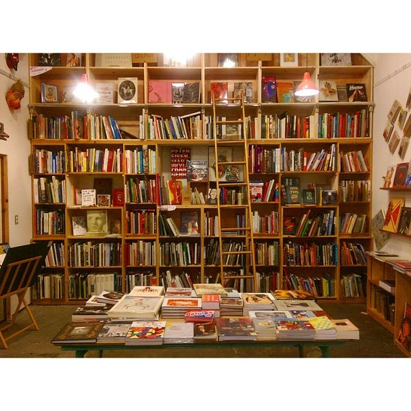 Alley Cat Books Mission District 22 tips from 1305 visitors