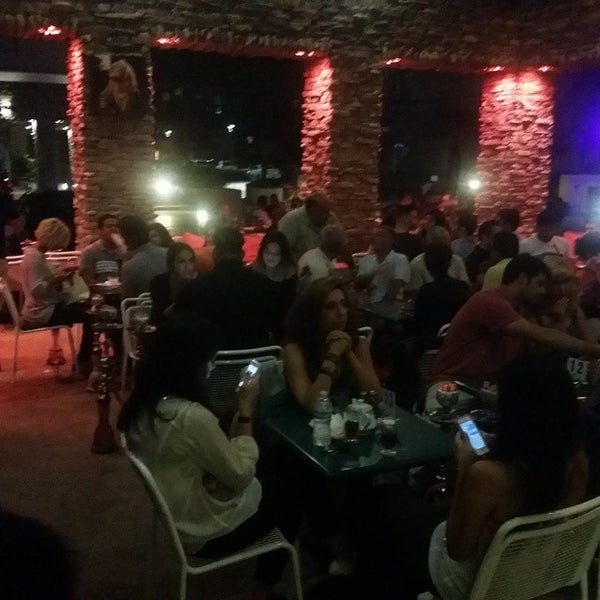 Photo taken at Momo&#39;s Grill Hookah by Mohammad N. on 8/30/2014