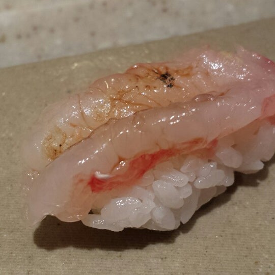 Photo taken at Sushi Zen by Simon S. L. on 5/24/2014