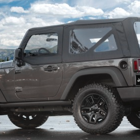 What does Edmunds.com say about the 2014 Jeep Wrangler?  http://www.edmunds.com/jeep/wrangler/2014/?tab-id=reviews-tab
