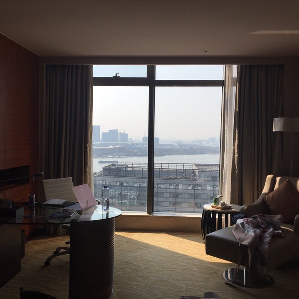3/9/2017 tarihinde Estella Z.ziyaretçi tarafından Shanghai Marriott Riverside Hotel'de çekilen fotoğraf