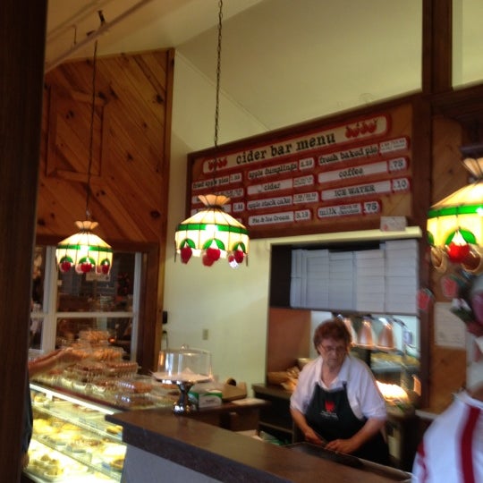 Photos At Apple Barn Cider Mill Food Drink Shop In Sevierville