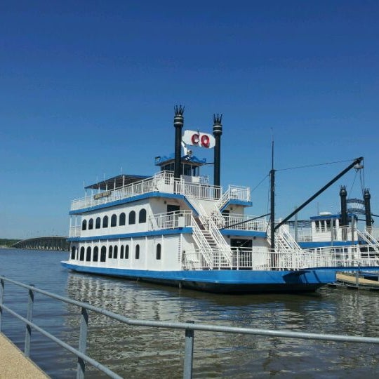 Cherokee Queen Riverboat Rides Boat or Ferry