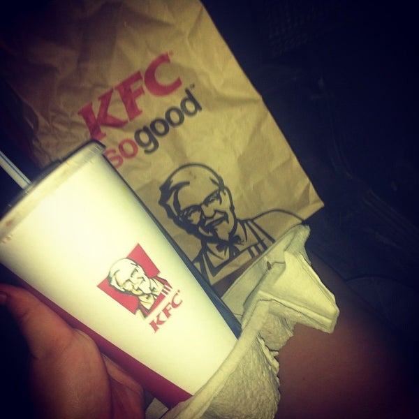 Photo taken at KFC by Yanka K. on 8/28/2014