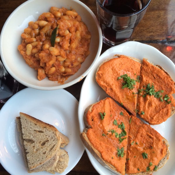 Anazing food with clearly labeled vegan options—even their vegan wines are labeled! Get the farinata and the chianti.