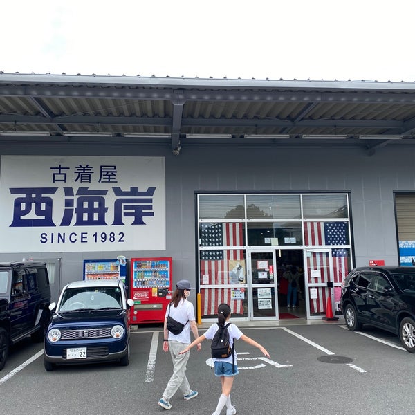 Fotos En 西海岸 厚木店 Tienda De Ropa En 厚木