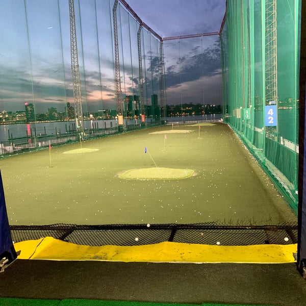 Photo taken at The Golf Club at Chelsea Piers by Natalie L. on 11/26/2020