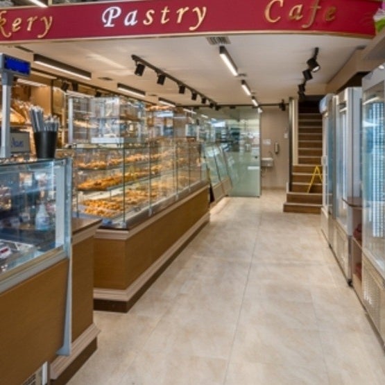 3/10/2021 tarihinde Emeral Bakery Pastry Cafe C.ziyaretçi tarafından Emeral Bakery Pastry Shop Cafe'de çekilen fotoğraf