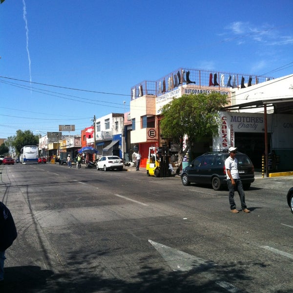 Av. 5 de Febrero 16 tips de 1148 visitantes Av. 5 de Febrero 16 tips de 1148 visitantes