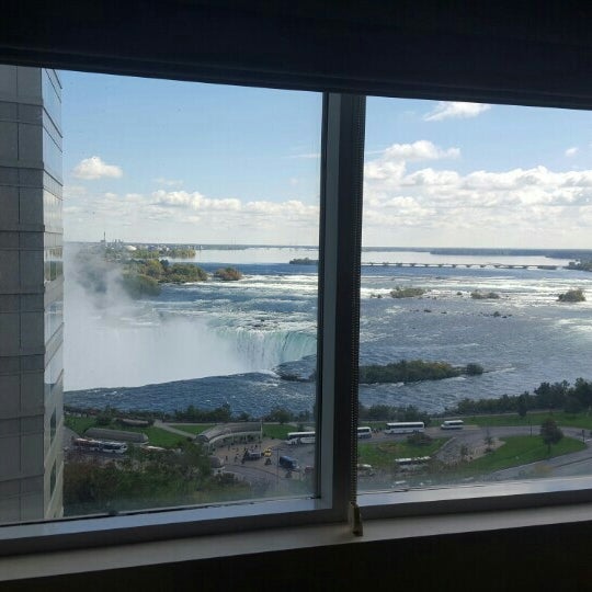 Photo taken at Radisson Hotel &amp; Suites Fallsview, ON by Beckey H. on 10/10/2015