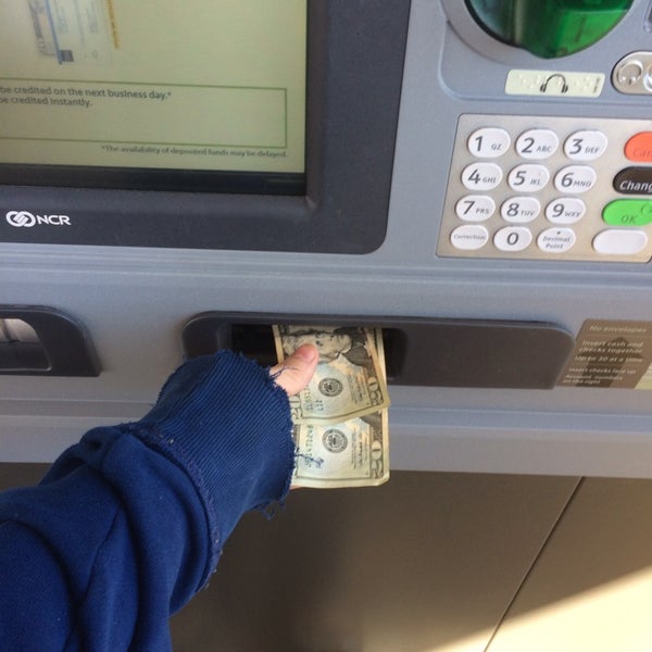 Wells Fargo Bank in Duluth