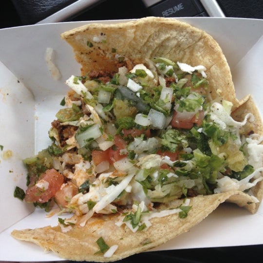 12/19/2012にKesha P.がEdgar&#39;s Best Taco Shackで撮った写真