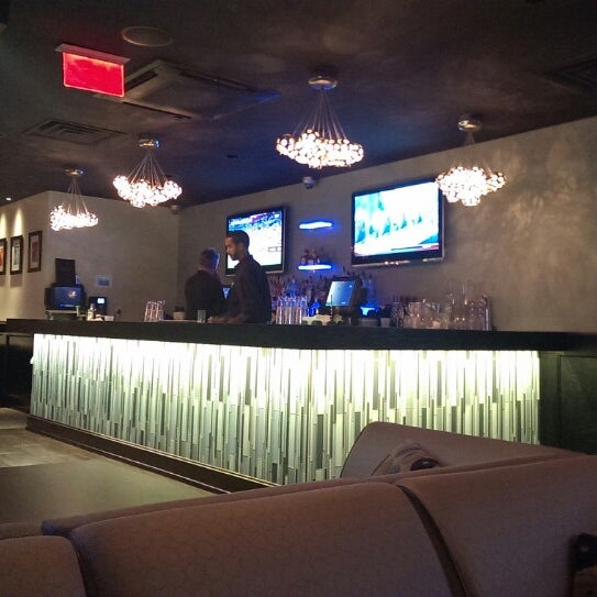 5/19/2013 tarihinde Kesha P.ziyaretçi tarafından Savoy Restaurant'de çekilen fotoğraf